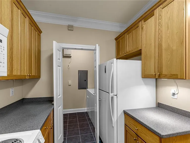 Kitchen to laundry