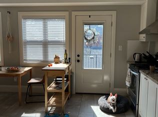 158 Lisgar St UNIT 3, Toronto, ON M6J 3G3