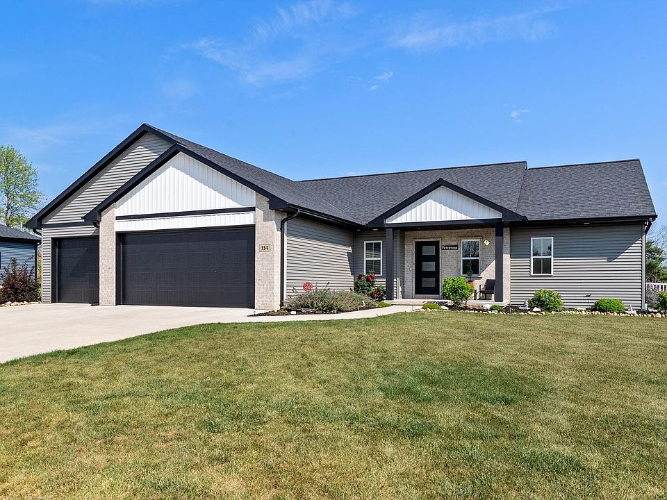 1st image of 334 Lake Breeze WAY