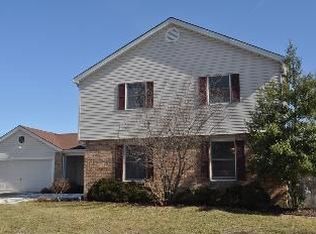 2038 Long Castle Forest Ct, Chesterfield, MO 63017