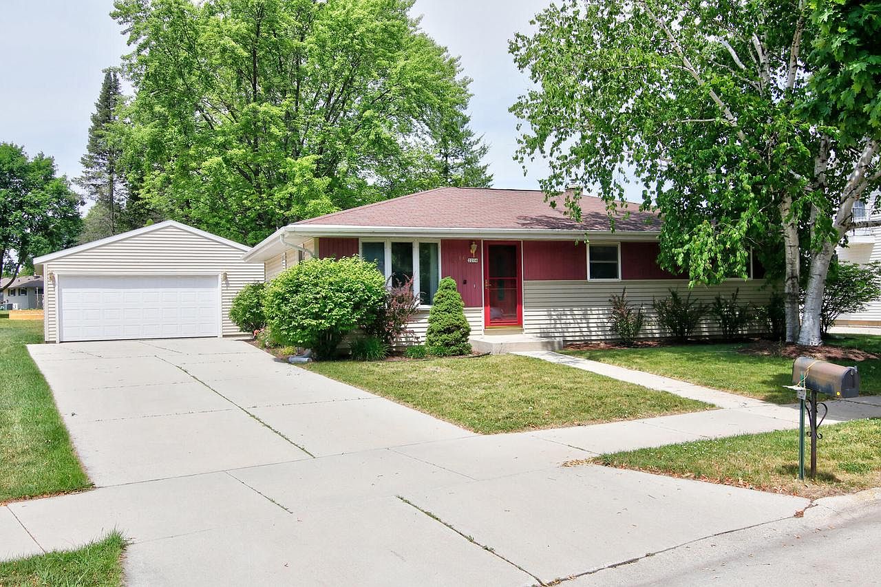 2216 North Kay DRIVE, Sheboygan, WI 53083 Zillow