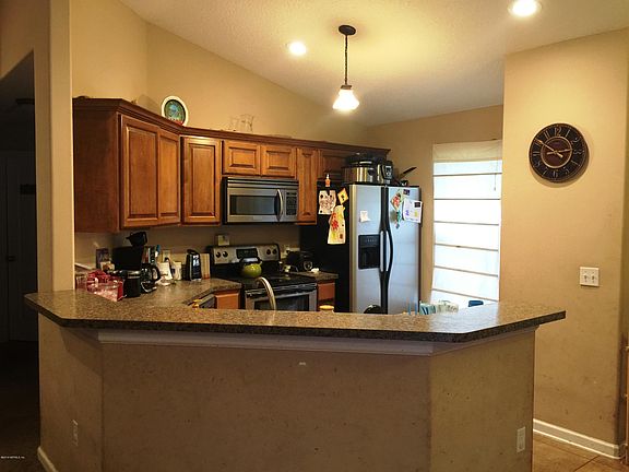 4th image of 15685 17TH Avenue NE