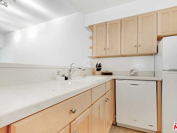 4th image of 1155 N La Cienega Blvd APT 1010