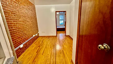 Rented by HOLTON REAL ESTATE INC.