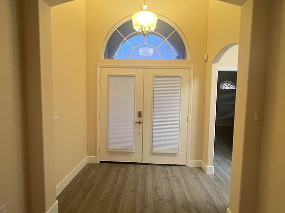 3rd image of 1066 Whitegate Ct