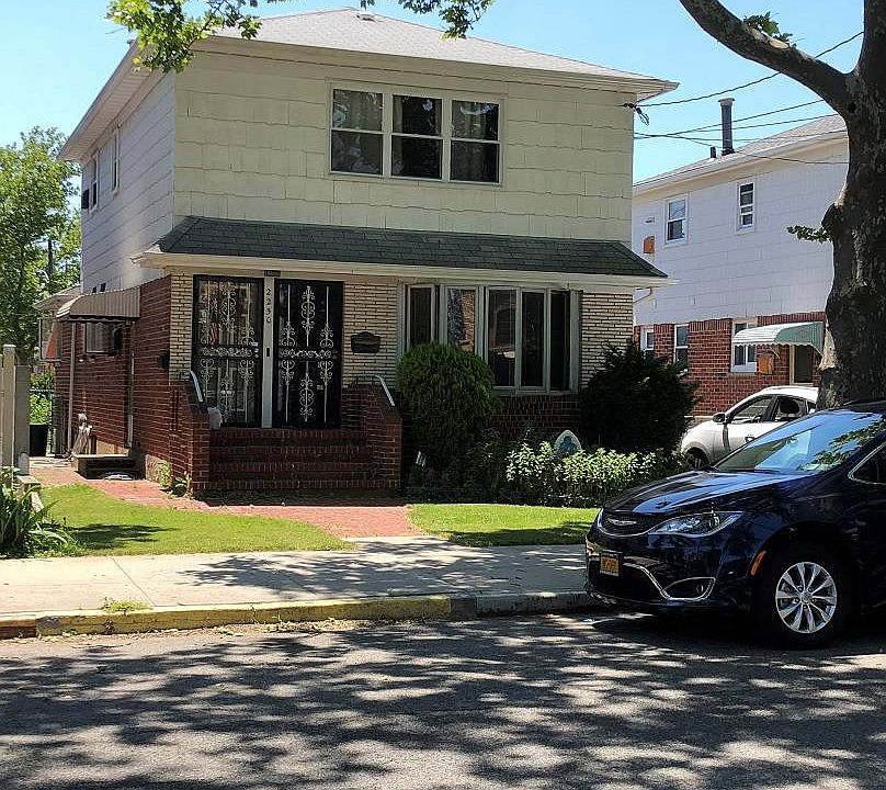 1st image of 2250 E 71st St