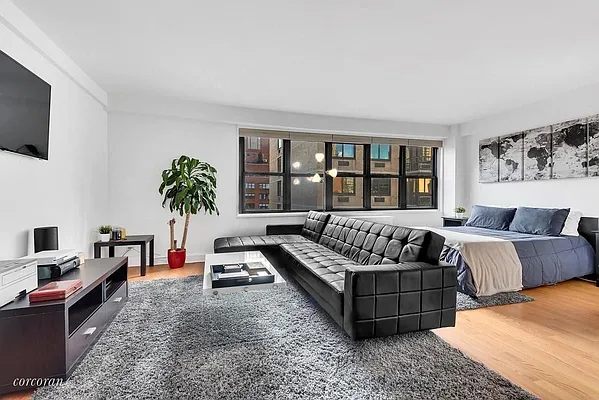 Rented by Corcoran | media 13