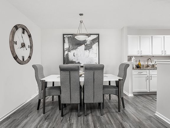 Dining Room - The Pointe at Canyon Ridge