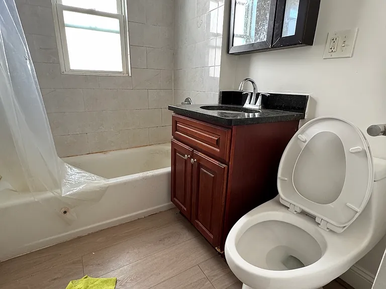 130 Armandine St #1 — Photo 11