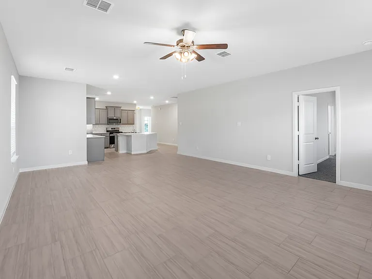 Springhill South — Photo 22