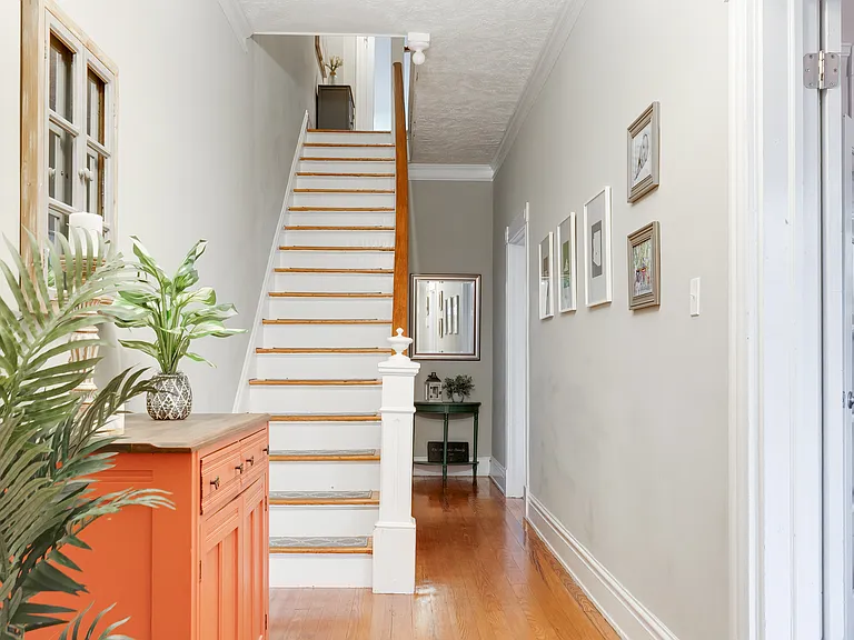 426 Chimborazo Blvd — Photo 6