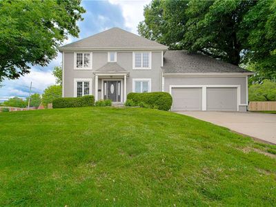7446 Booth St, Prairie Village, KS, 66208