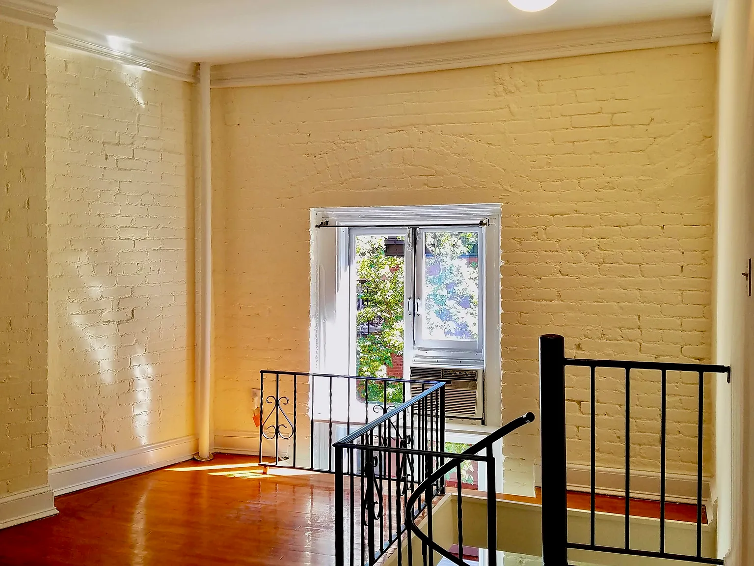 70 Barrow Street — Photo 3