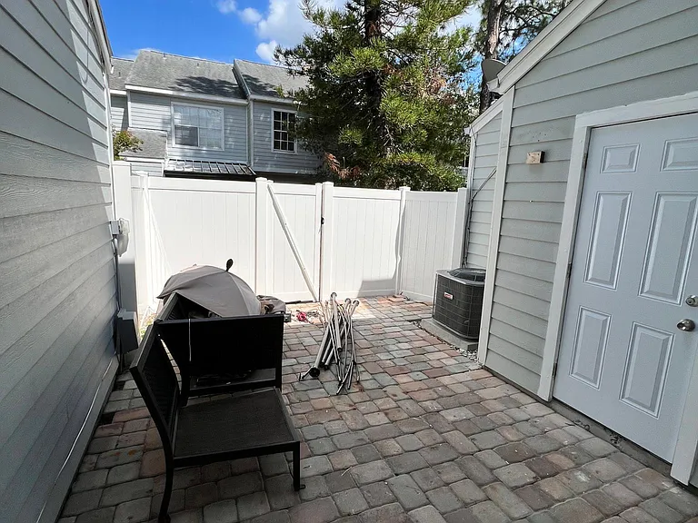 6720 121st Ave #6 — Photo 6