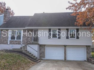 14102 Saint Andrews Dr, Grandview, MO 64030