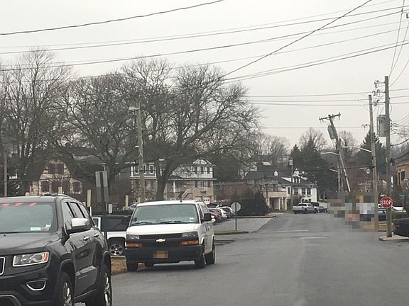 4th image of 121B Montgomery Ave