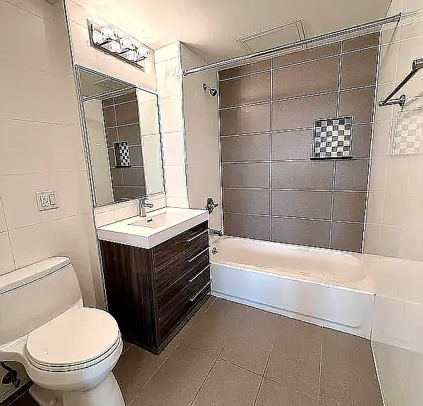137-35 Elder Ave #605 — Photo 5