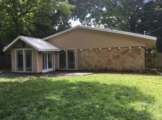 2328 S Kings Ave, Springfield, MO 65807