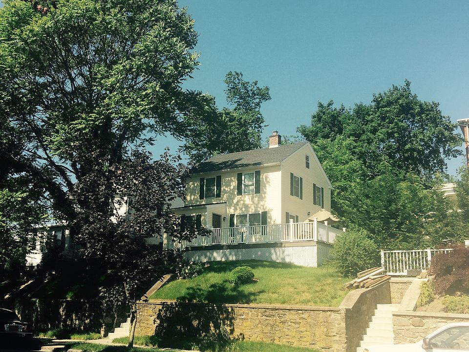 1st image of 264 Willett Ave
