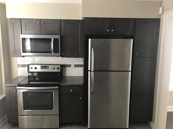 4th image of 80 Elmwood Ave
