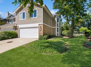 48 Woodstone Ct, Buffalo Grove, IL 60089