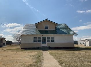 102 E Raymond St, Wilsonville, NE 69046