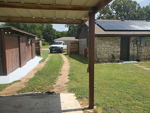 3rd image of 1509 Conder St