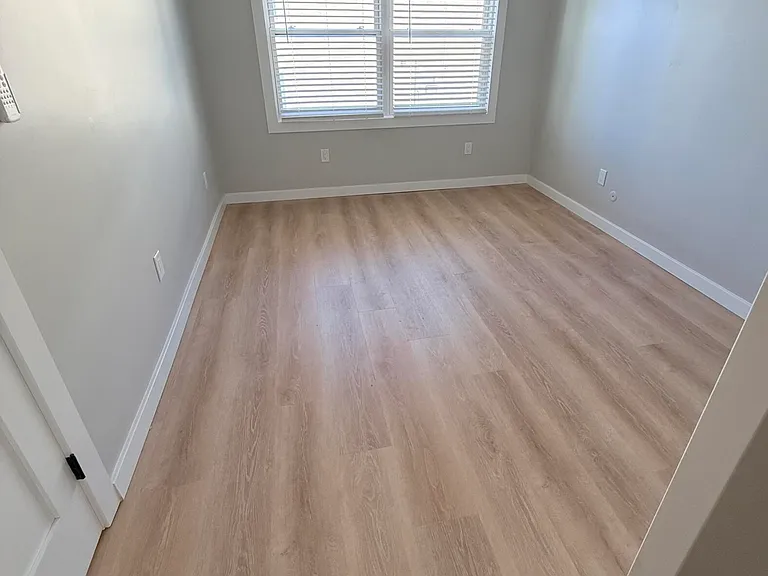 407 NE 8th Ave #2G — Photo 6