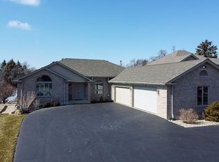 6738 Fairview Ave, Downers Grove, IL 60516