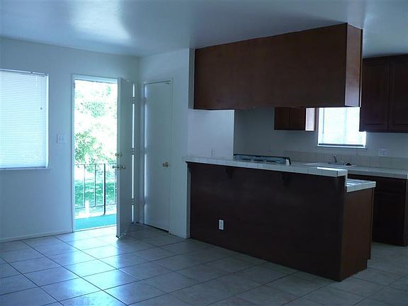 5th image of 2622 W Fairmont Ave APT 204