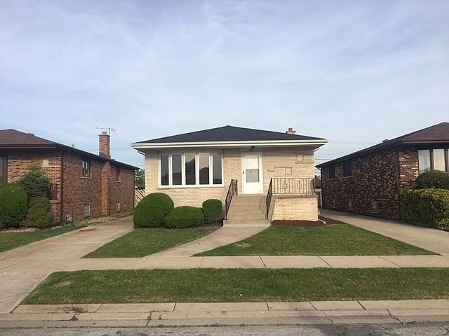 1st image of 388 Saginaw Ave