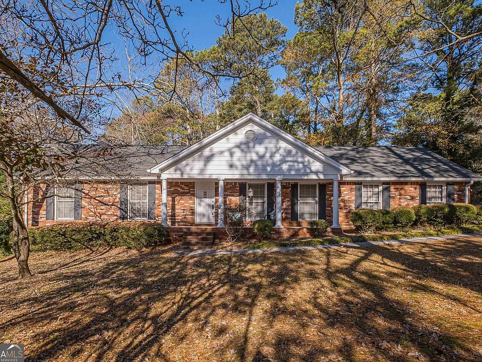 1st image of 3198 Larkspur Cir