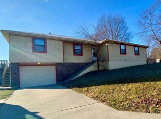 13011 Smalley Ave, Grandview, MO 64030