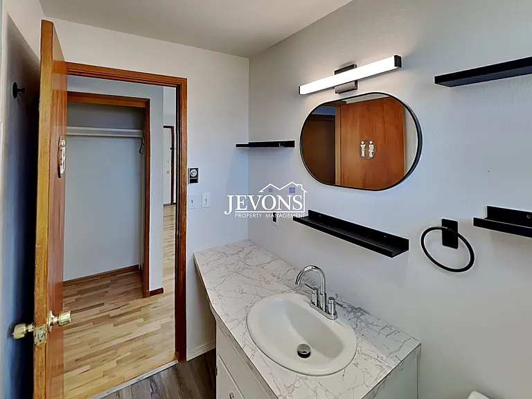 1418 Cornell Ave — Photo 15