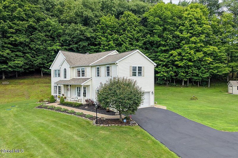 4th image of 40 Vischer Ferry Road