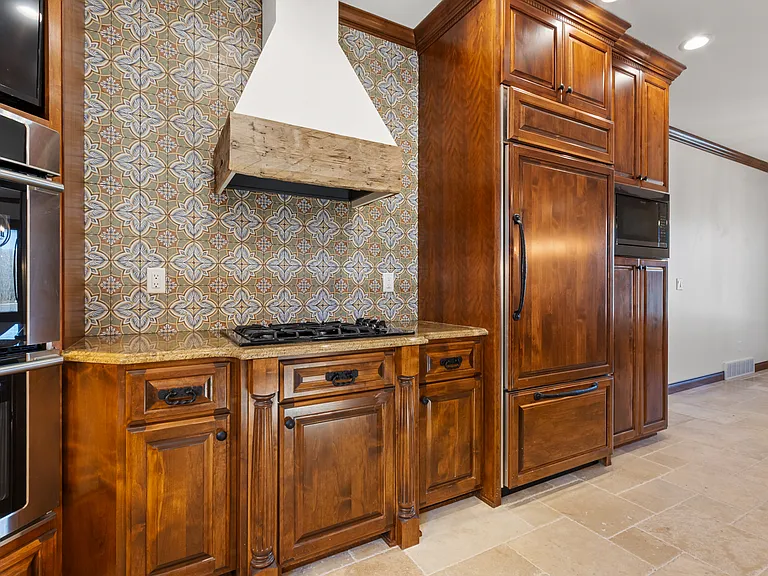 6 Lilac Ln — Photo 47
