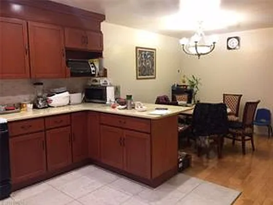 Sold by Momentum Real Estate LLC | media 5
