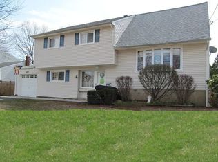 113 Benart Pl, Middlesex, NJ 08846