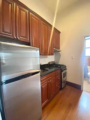 Rented by MOTION New York | media 7