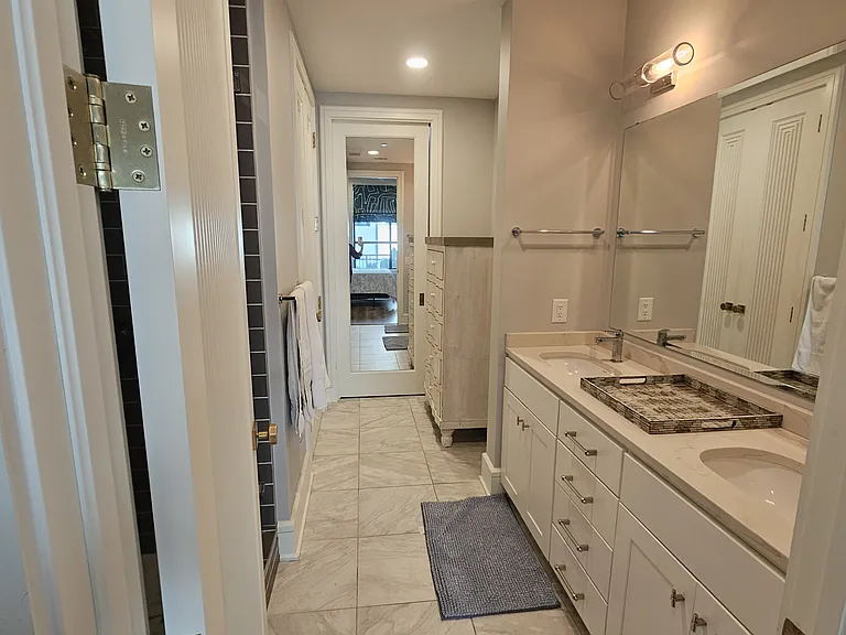 5 Gadsdenboro St #216 — Photo 15