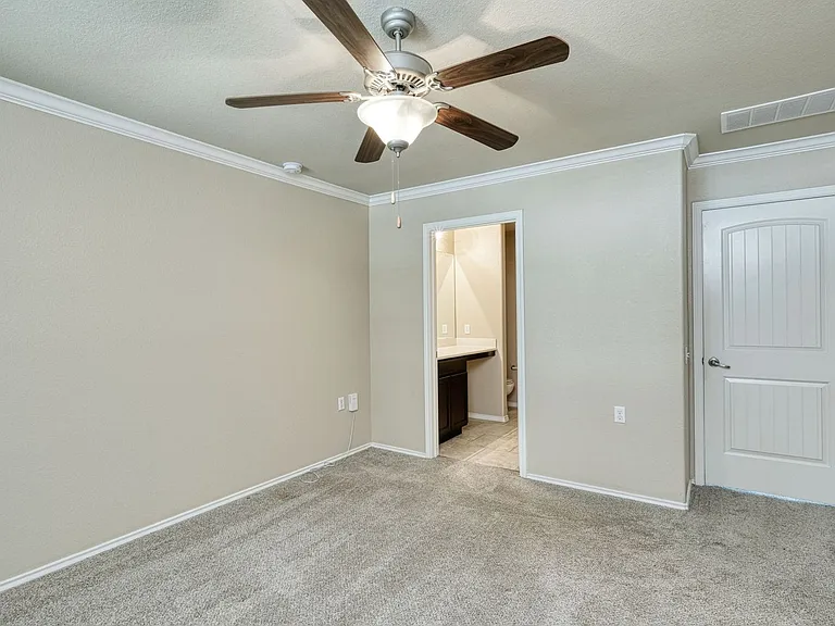 4201 Creede Dr — Photo 4