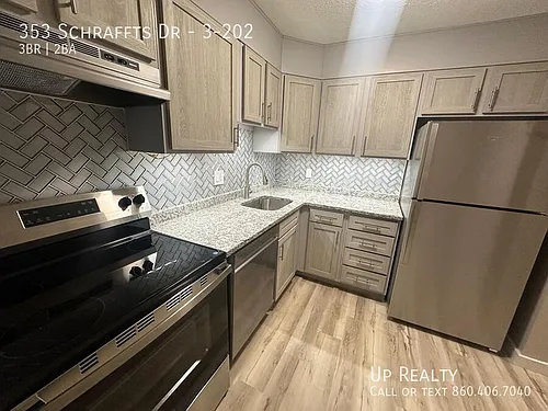 353 Schraffts Dr Photo 1