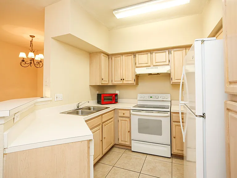23640 Walden Center Dr #207 — Photo 10