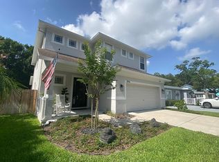 2916 W Wallace Ave, Tampa, FL 33611