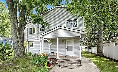4 bed, 2600 sqft, $3,200 — Photo 1