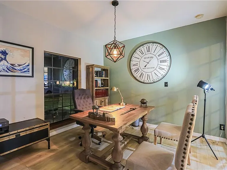 2306 Fox Run St — Photo 15