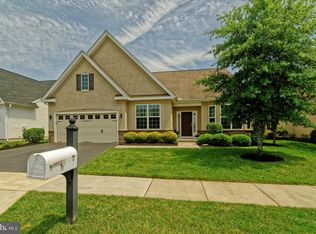 7 Montclaire Rd, Medford, NJ 08055