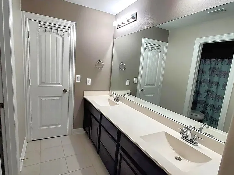 Upstairs bathroom conjoined to bedroom 2