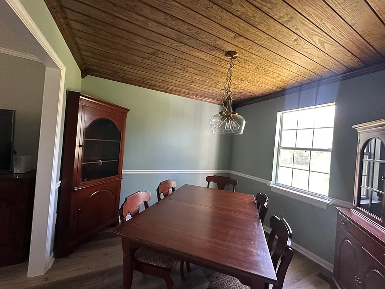 656 Clinton Way W — Photo 6