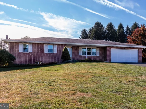 351 E State Rd, West Grove, PA 19390